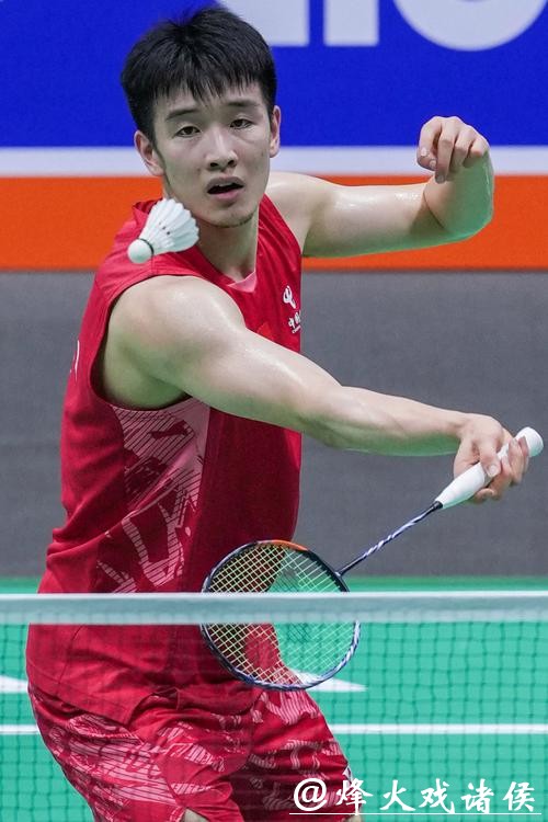 中国羽毛球大师赛：李诗沣力克梁峻豪晋级下一轮